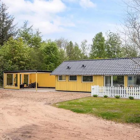 4 Star In Bording * Korning